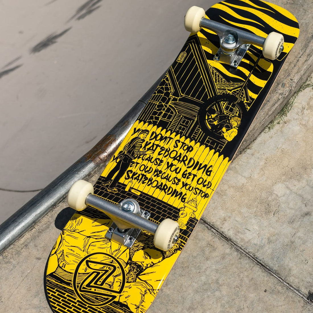 Z-Flex Don&#39;t Stop 8.25 Complete Skateboard Completes Modern Street