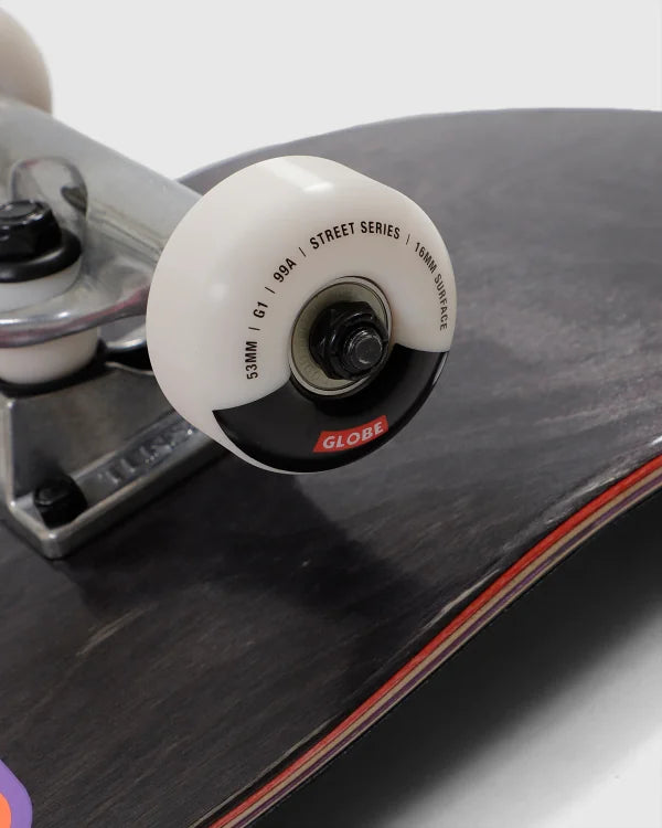 Globe G1 Master of Chaos Complete Black Cat 8.0 Skateboards