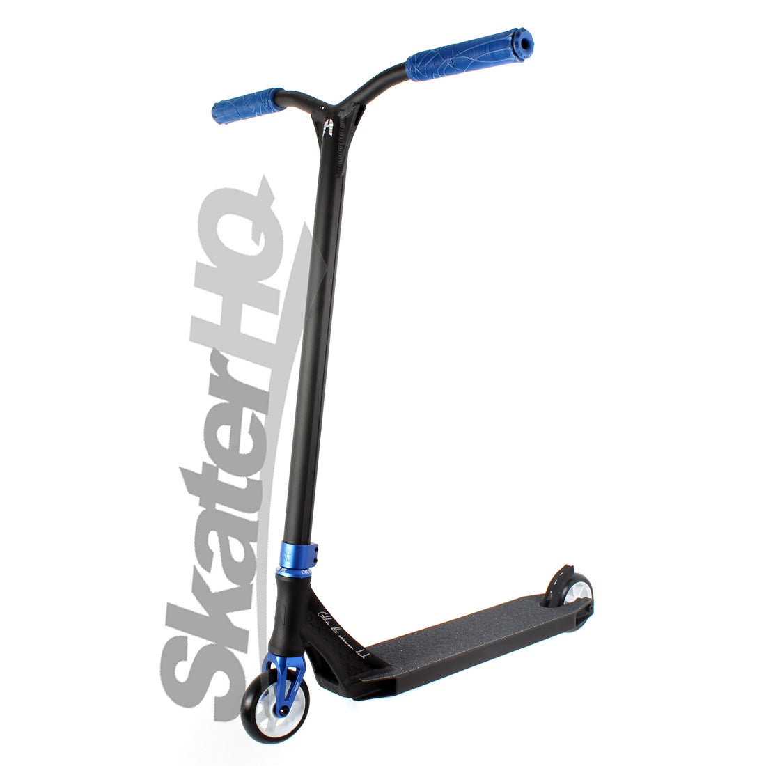 Ethic Erawan Complete - Blue/Black Scooter Completes Trick